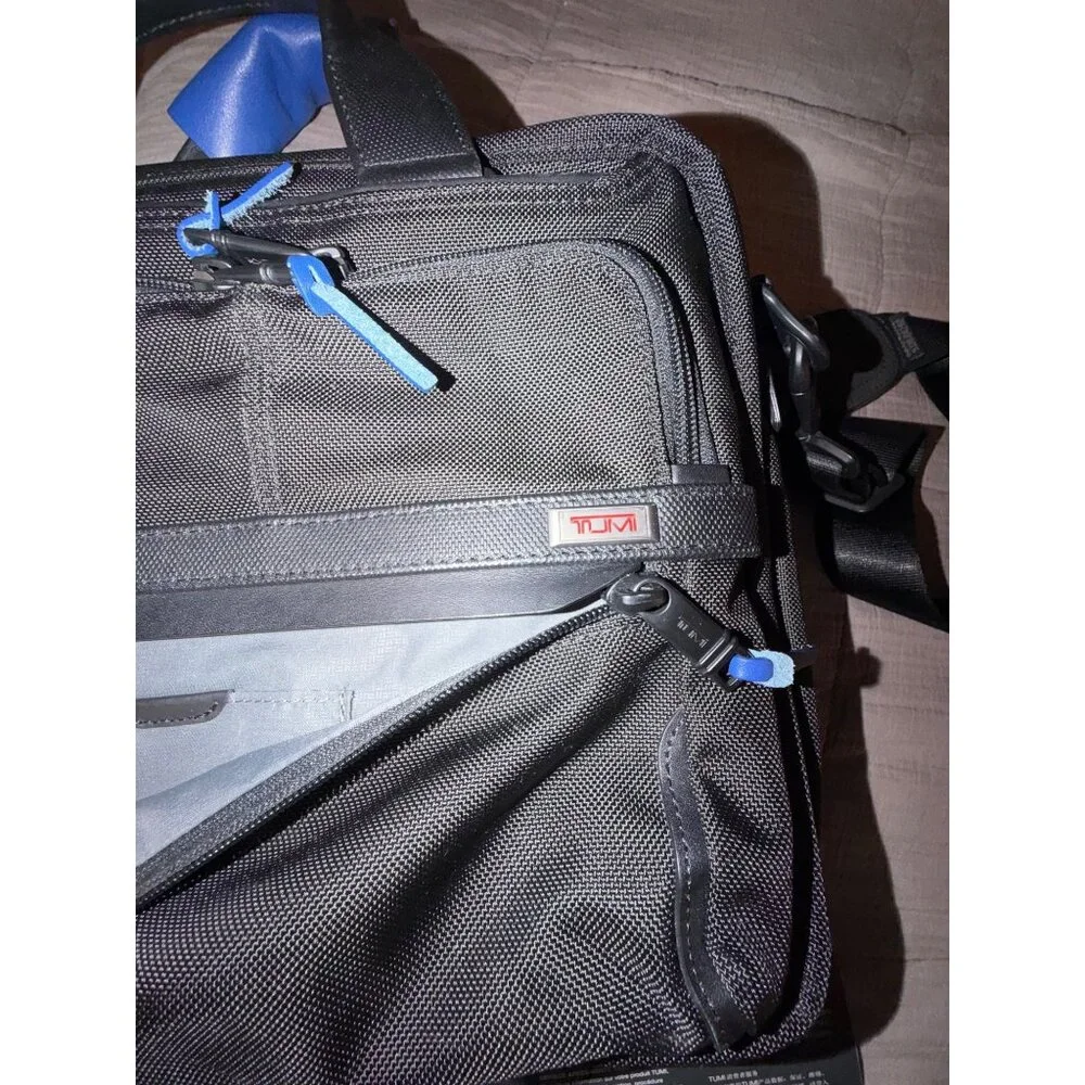 Tumi Alpha 3 Unisex Slim Three Way Briefcase Black Leather Durable Travel Work